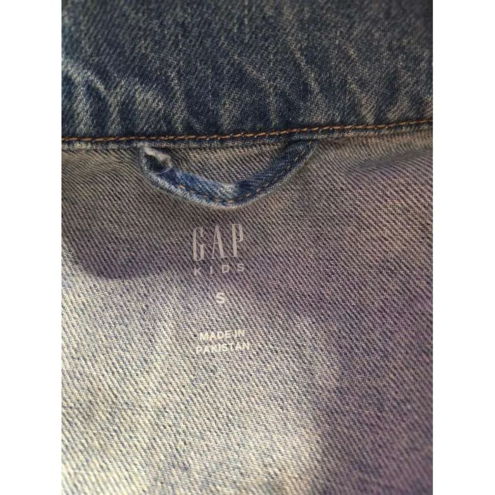 Gap Kids Blue Denim Trucker Jacket Medium Wash Distressed Size S 6-7